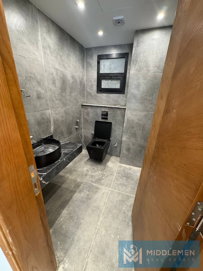 apartment for rent 187m fully equipped with kitchen appliances and heated AC’s super lux finishing imported materials sodic villette sky condos - Ansicht 5
