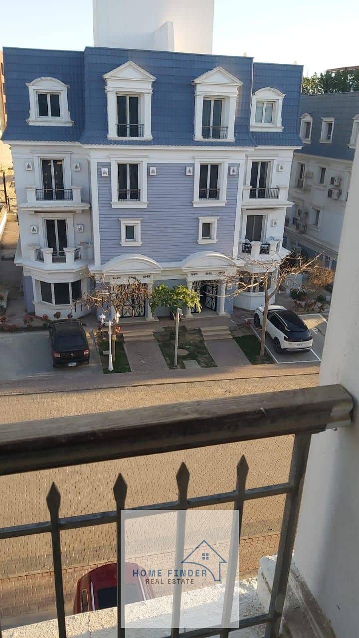 I-Villa Roof for Sale in Mountain View Giza Plateau with 220 sqm, Prime Location and Spacious Layout Ideal for Living or Investment – pohled 3