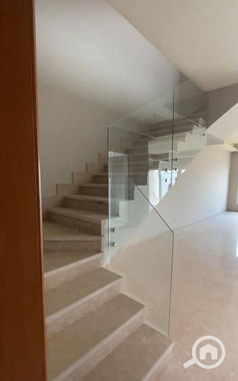 For Sale Town house villa Prime location – další