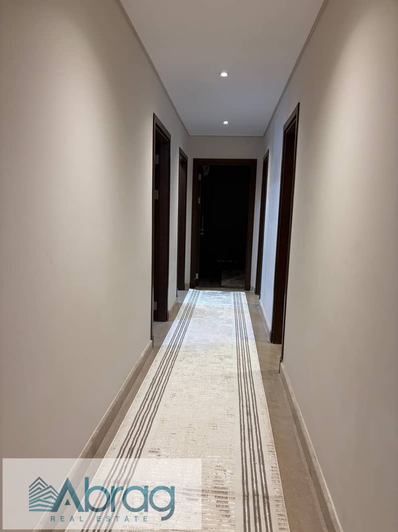 For rent: Furnished, modern, air-conditioned 3-bedroom apartment in Zed West Compound, Sheikh Zayed, with a landscape view. - Widok 6