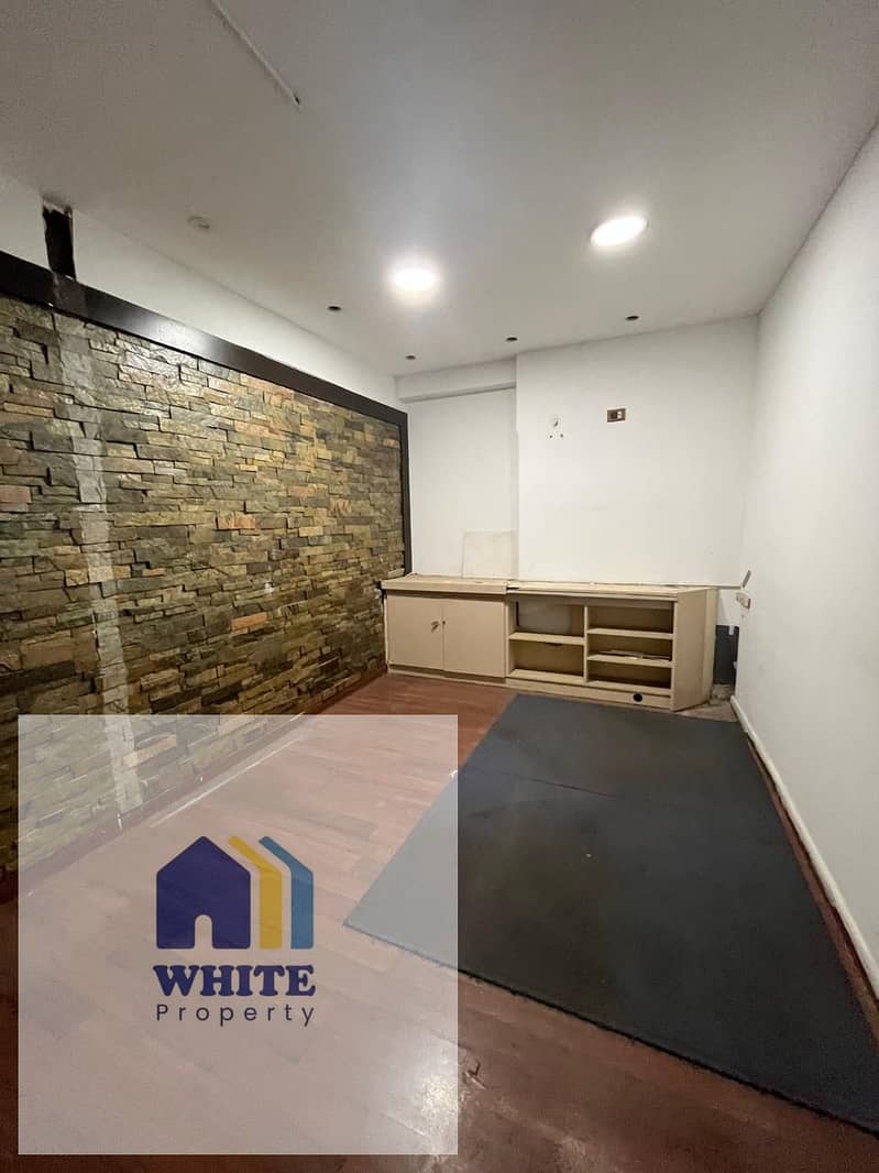 Administrative headquarters for rent in the heart of Mيدان المساحة الدقى - Mehr