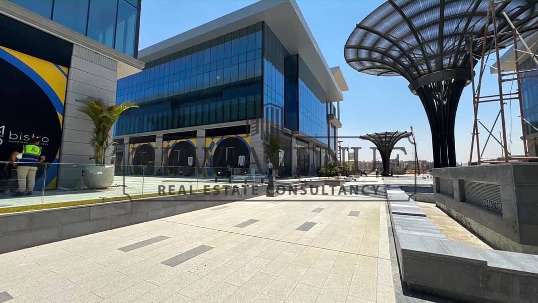 Full Luxury Office Floor 1489sqm for Rent at Golden Gate New Cairo Direct on South 90 Street Elevate & Expand Your Business - Widok 2