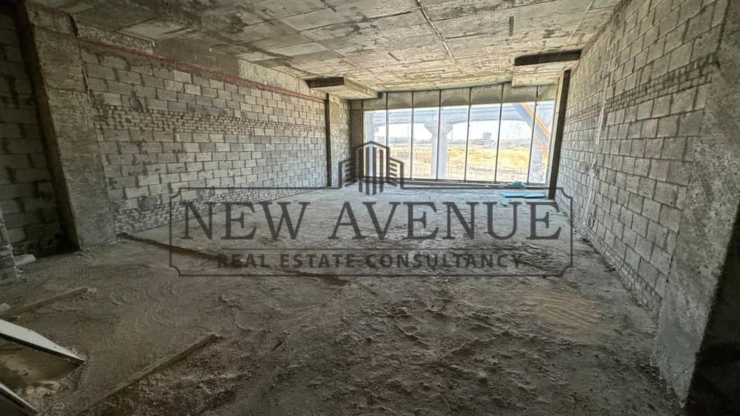 Premium Office 159sqm for Rent at Golden Gate New Cairo Direct on South 90 Street The Perfect Space to Grow Your Business - Widok 6