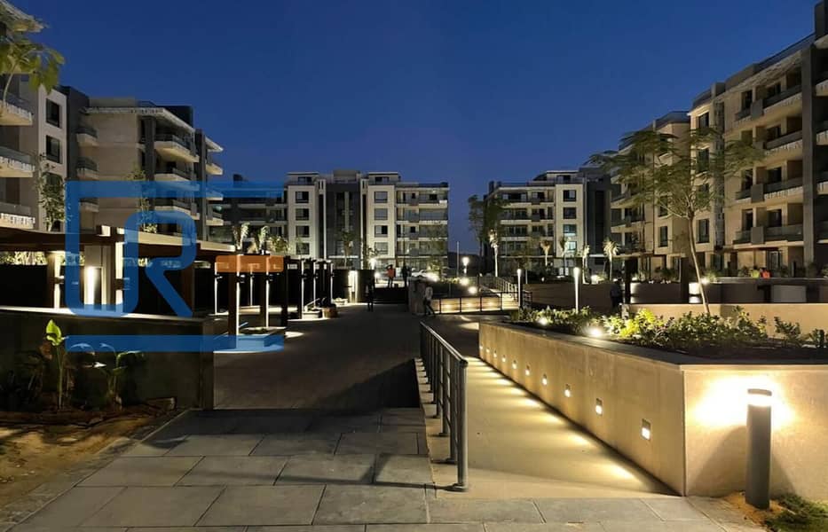 Core and Shell Apartment For Sale In Azad - Widok 2