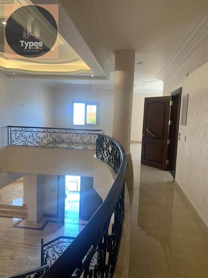 Villa for sale in Sheikh Zayed, Fifth District, the most distinguished lands next to Al Karma 2 and behind the Central District's Central, steps from the Central Park and Sawiris Towers, waterfront. - Mehr