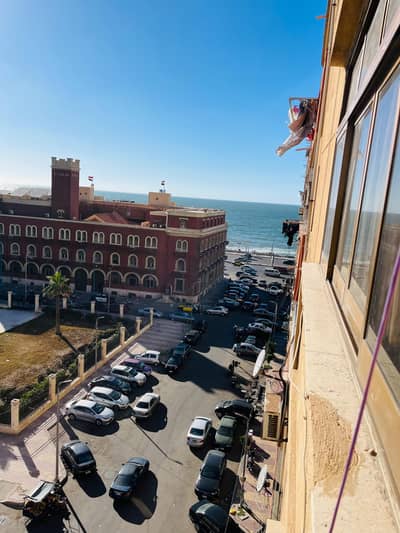 2 Bedroom Apartment for Sale in Hay Wasat, Alexandria - شقة للبيع في الشاطبي تاني ناصية من البحر مطلات مفتوحة