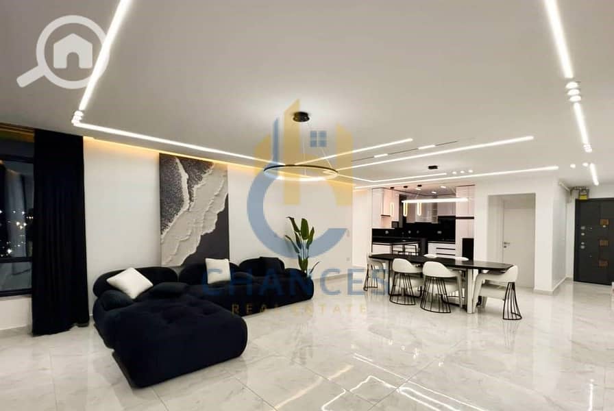 Ultra Super Lux Apartment for Sale in Grand Gate Compound with Furnished Option - Widok 2