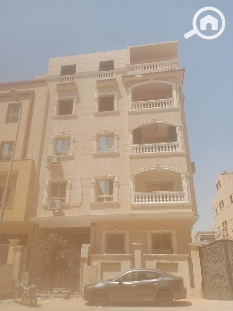 110 sqm apartment in Gardenia Heights on the fourth floor, with two bedrooms, a reception, a kitchen, and a bathroom with a meter. - Widok 2
