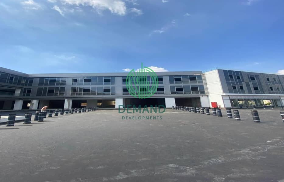 Office 75 sqm for rent directly on the plaza in elsheikh zayed directly on main street opposite Dar Misr Compound - Ansicht 2