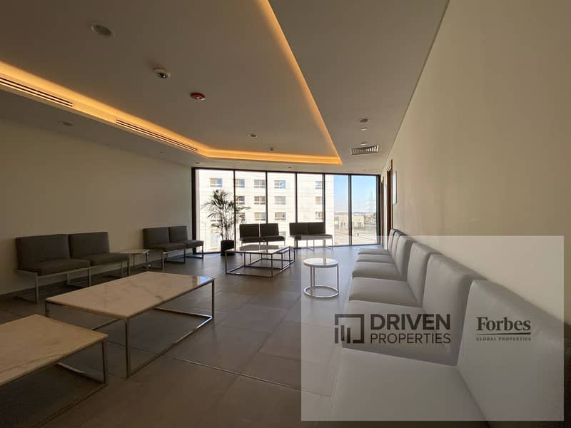 Fully finished clinic for rent in Westown West Medical Beverly Hills Sheikh Zayed Sodic West - Więcej