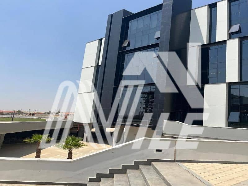Under Market Price Office 120m For Sale Special View At Hyde Park business district- New Cairo Ready To Move - Więcej