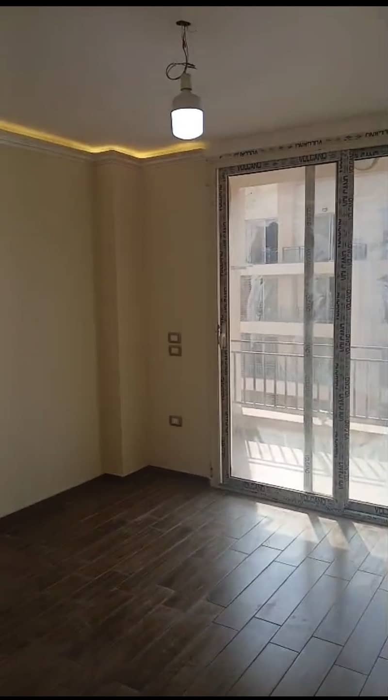 Corner apartment for Rent in Taj Shalya, New Cairo. BUA: 146 SQM - Więcej