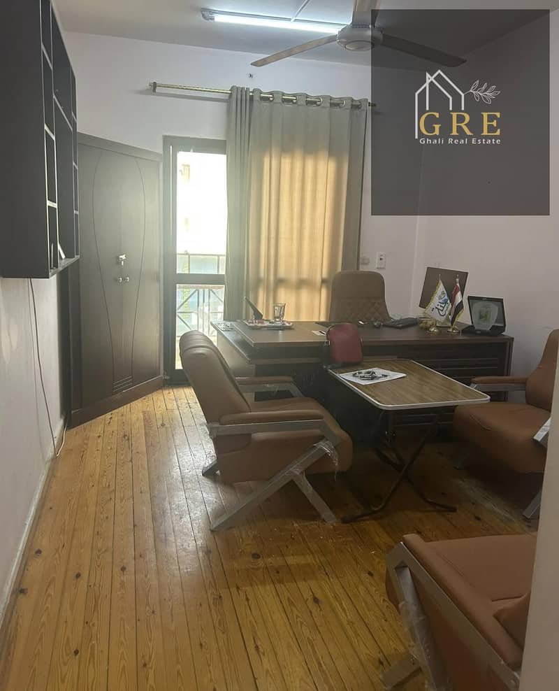 160m apartment for sale with unique finishing and immediate delivery, wide terraces, and a strong location in front of Dreamland and near Zewail University inside El Ashgar Compound 6 October – pohled 4