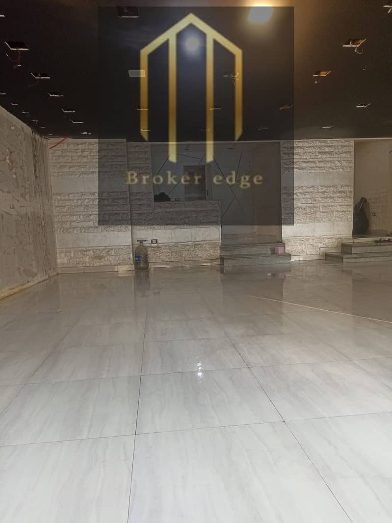 Shop for rent on Al-Nazaha Main Street, area 130 square meters - Ansicht 2