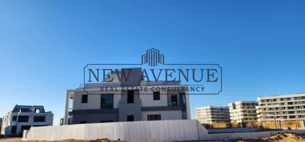 Ready to move Twin house for sale at Bloomfields - below market price - Largest Area - Mehr