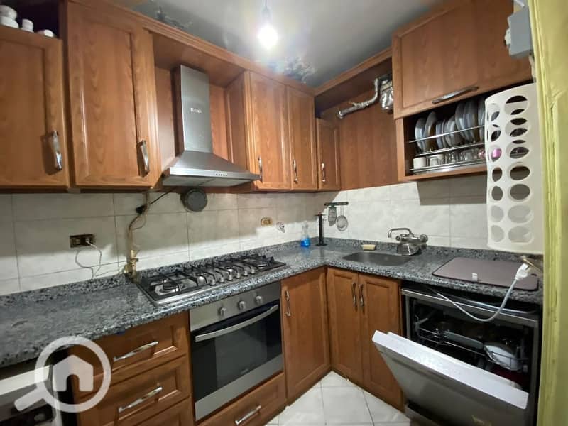 Apartment for sale on a side street from the tram in Flemington, steps to the tram. – pohled 2
