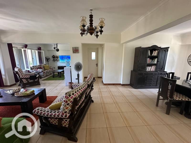 For rent: a ground floor chalet with a garden, 3 bedrooms, air-conditioned, in Green Beach Village, North Coast. - Więcej