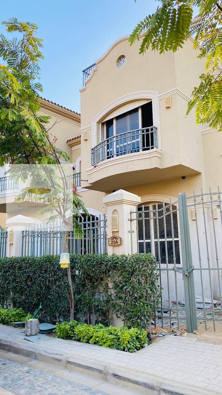 The lowest price for a villa ready for immediate delivery for sale in La Vista El Shorouk, available for viewing starting tomorrow. - Więcej