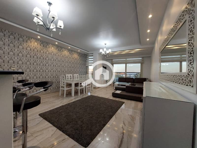 Very modern chalet for daily rental in Hurghada, in the heart of the tourist promenade, with the best location, high quality, sea view, and promenade. - Ansicht 6