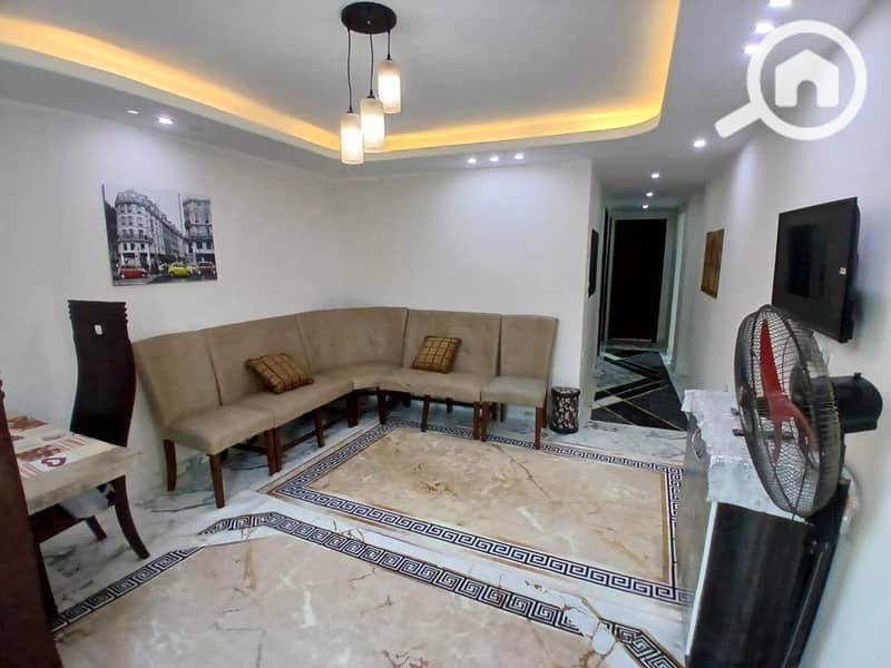 Chalet for daily rent in Hurghada with a swimming pool and a view of the pool - Ansicht 6