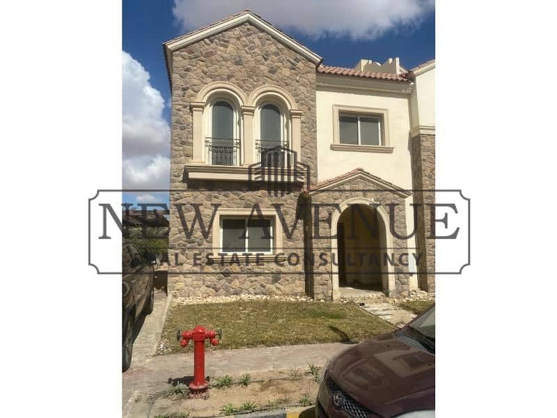LOWEST PRICE IN MARKET - GRAND TOWNHOUSE OVERLOOKING GREENERY & FACING NORTH- 80% finishing - Ansicht 5