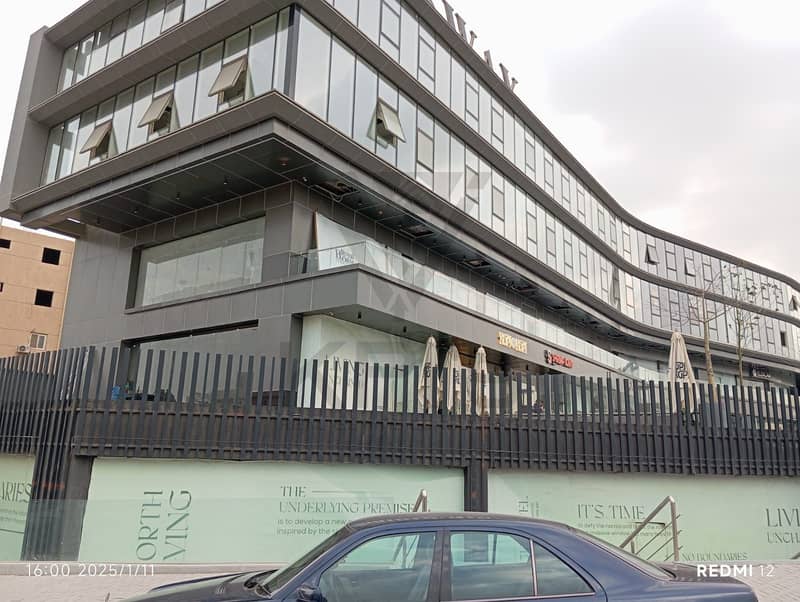 Shop for sale at the best price, prime location - ready for inspection and operation in Sway mall - area 68m - Widok 2