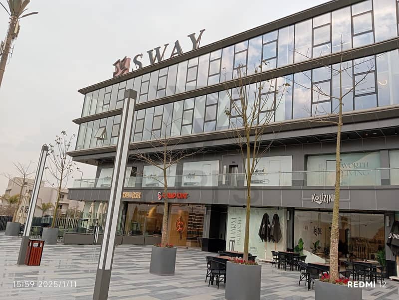 Shop for sale at the best price, prime location - ready for inspection and operation in Sway mall - area 68m - Widok 3