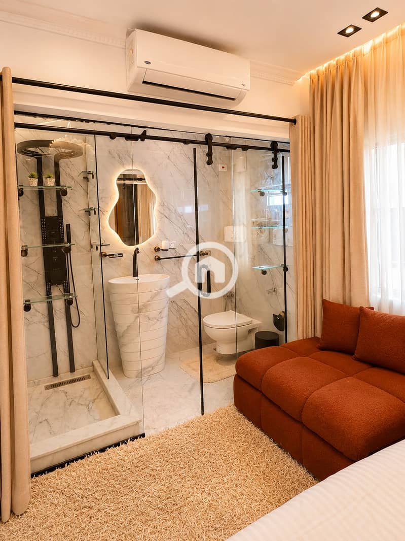 16 Master bathroom apartment 2close. PNG