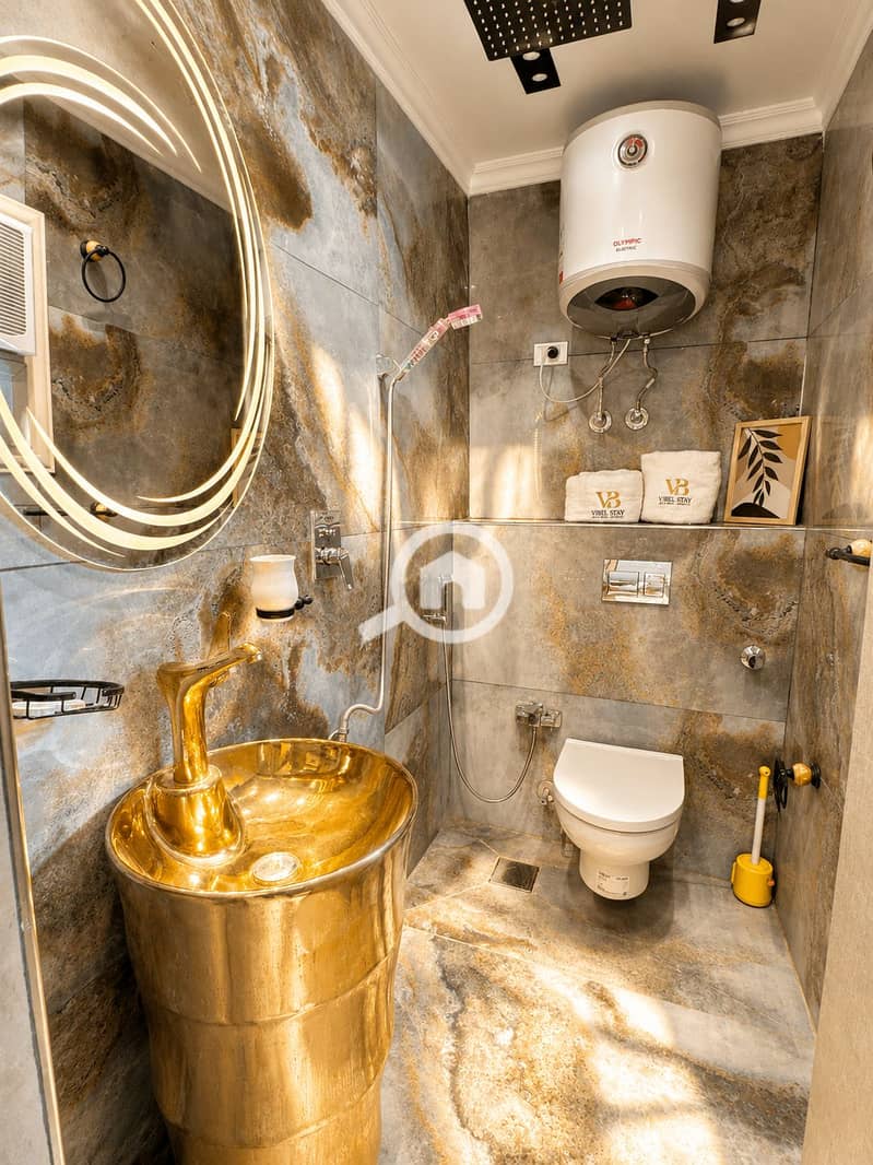28 Dining bathroom apartment2 inside . PNG