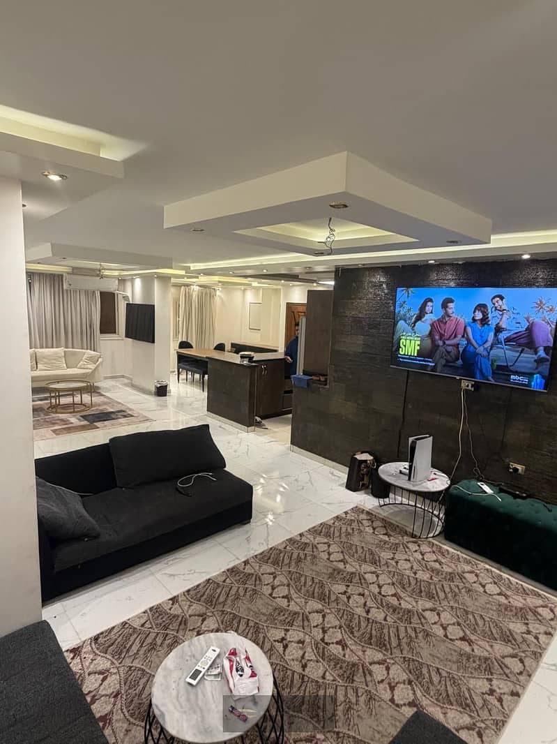 Fully Furnished Apartment for Rent in El Mostathmer El Saghir, Sheikh Zayed | 200 sqm | 3 Bedrooms - Więcej