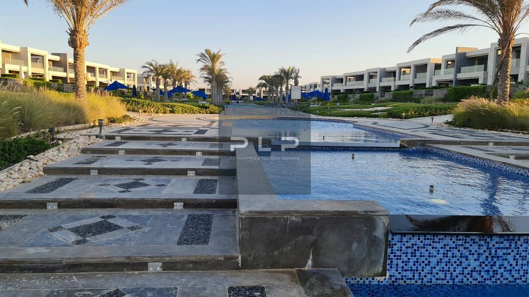 Twinhouse for sale below market price, resale, ready to move fully finished, double view sea and a swimming pool in La Vista RasEl Hikma – další