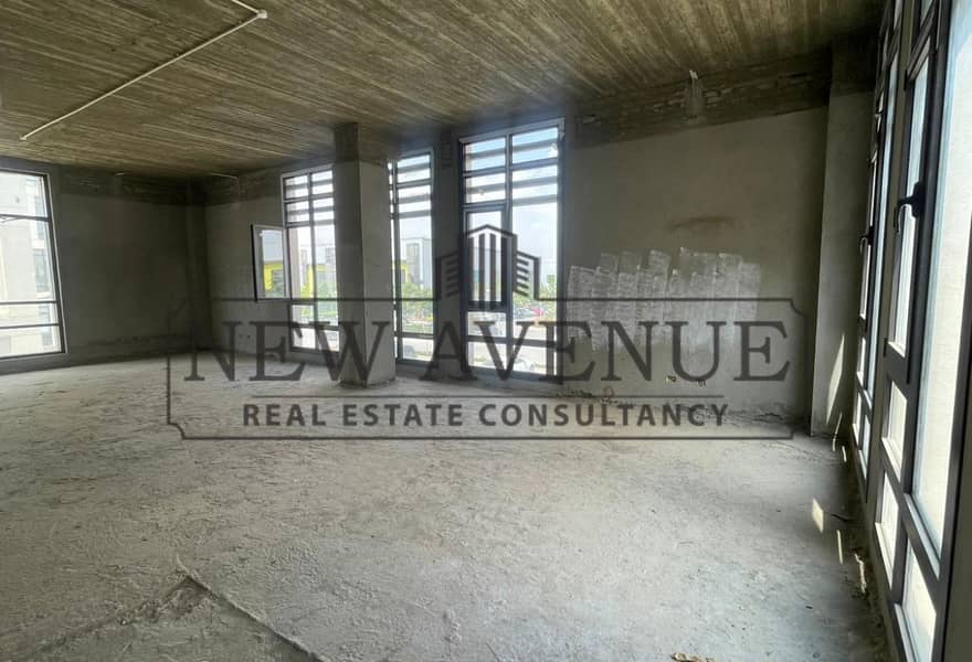 Corner Office At District 5 Fully Finished Open View - Vaade 2