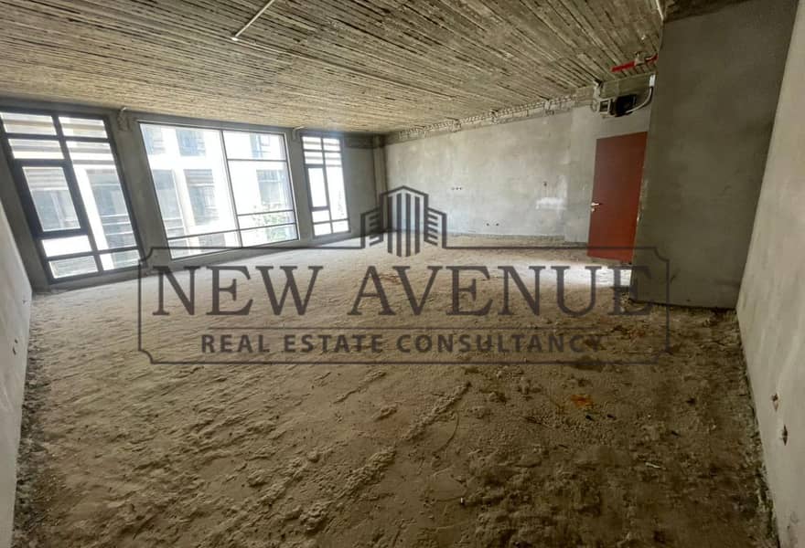 Corner Office At District 5 Fully Finished Open View - Vaade 3