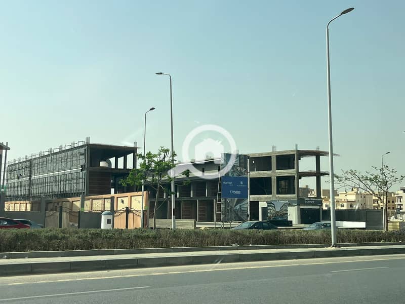 Shop for Sale in Plus Mall 90 – New Cairo | 1st Floor | 44 sqm - Widok 3