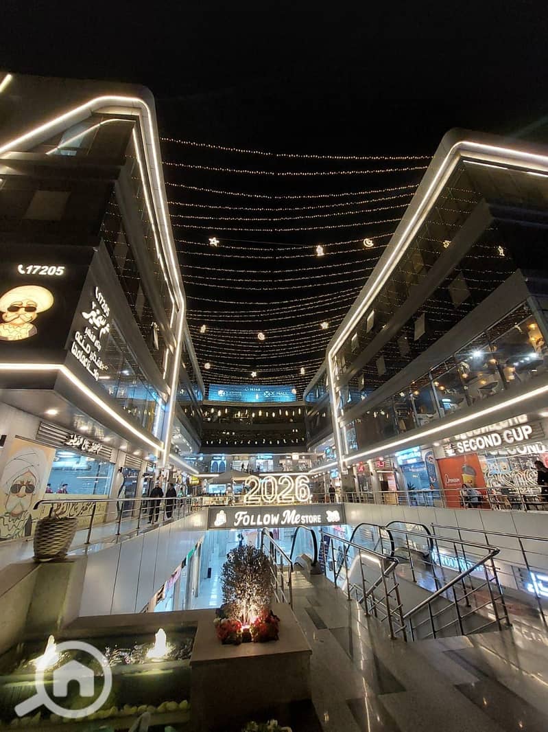 Commercial store for rent with immediate return in التجمع الخامس | Immediate delivery | Monthly income of 115,000 EGP - Ansicht 4