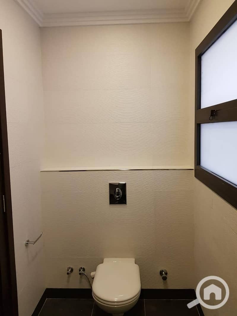26 1000314209. jpg