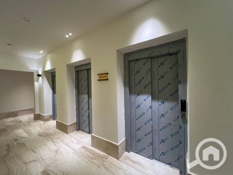 Prime Office for Rent in District 5 | 86 m² | Semi Finished - Widok 3