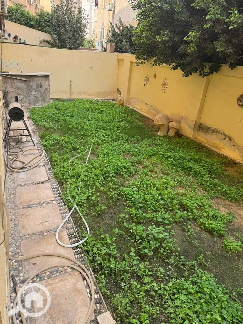 Finished Apartment For Sale with Garden in 7th District – First Neighborhood – Sheikh Zayed Ready to Move - Prime location - Widok 3