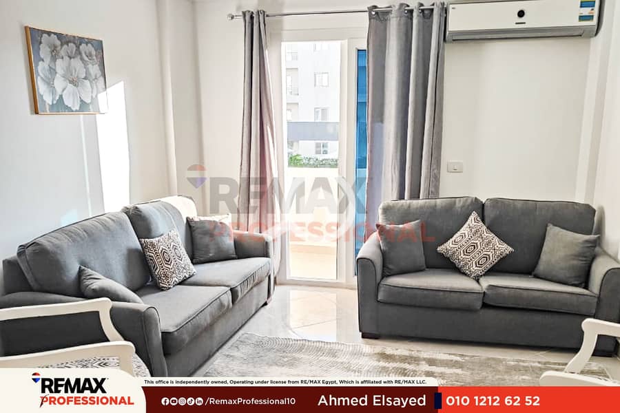 Open view of the swimming pool in Sidi Abdel Rahman - Marseilia - Widok 4