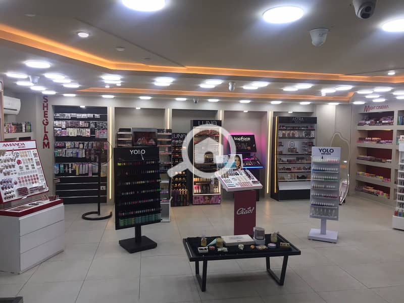 A very special shop for sale in Mostafa Kamel, directly on the tram, with an area of 84 sqm and a frontage of 6 m. - Widok 2