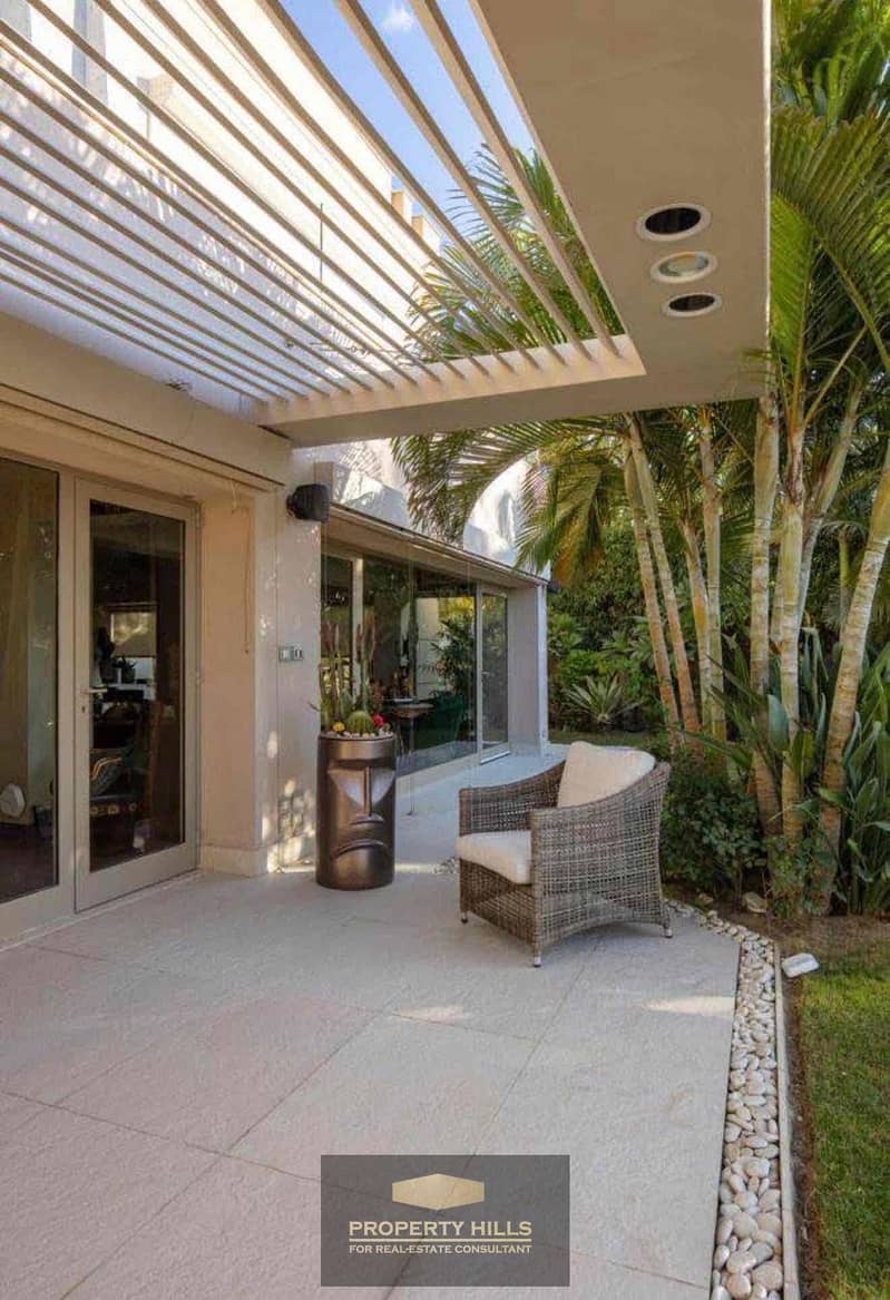 Finished townhouse for immediate sale in Grand Heights, October 6 – near Sheikh Zayed, Mall of Arabia, and Juhayna Square, just steps from the 26th of July Axis, close to Beverly Hills, Al Karma, and Mountain View. - Ansicht 3
