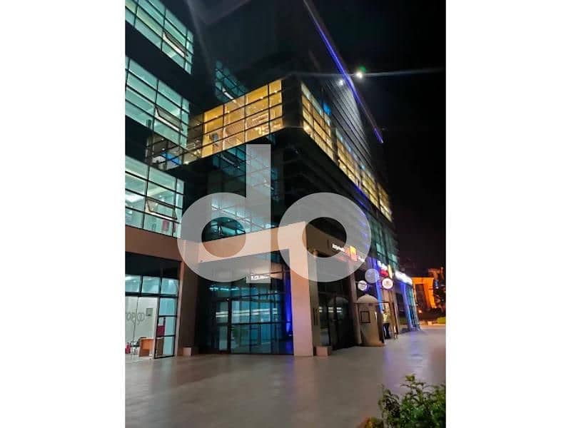 Administrative Office For Sale 49 SQM Fully Finished Direct on North 90 Street New Cairo - Steps From AUC 5th Settlement - Widok 3