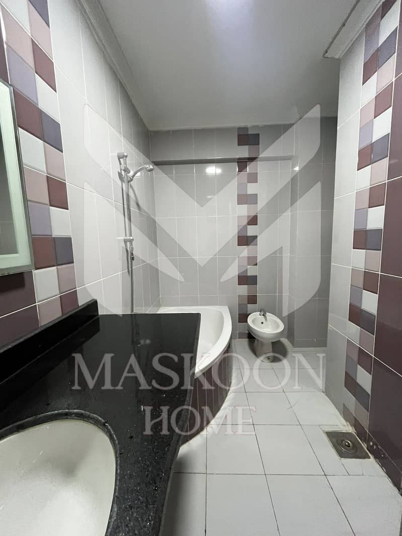 8 921310e5-dec3-4536-ab5c-ba1de9699be3. jpg