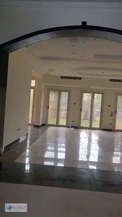 Unfurnished villa, 524 sq m with garden, for rent with air conditioning in Grand Residence Compound, Fifth Settlement, off 90th Street. - Widok 2