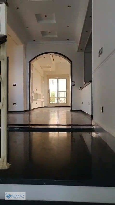 Unfurnished villa, 524 sq m with garden, for rent with air conditioning in Grand Residence Compound, Fifth Settlement, off 90th Street. - Widok 3