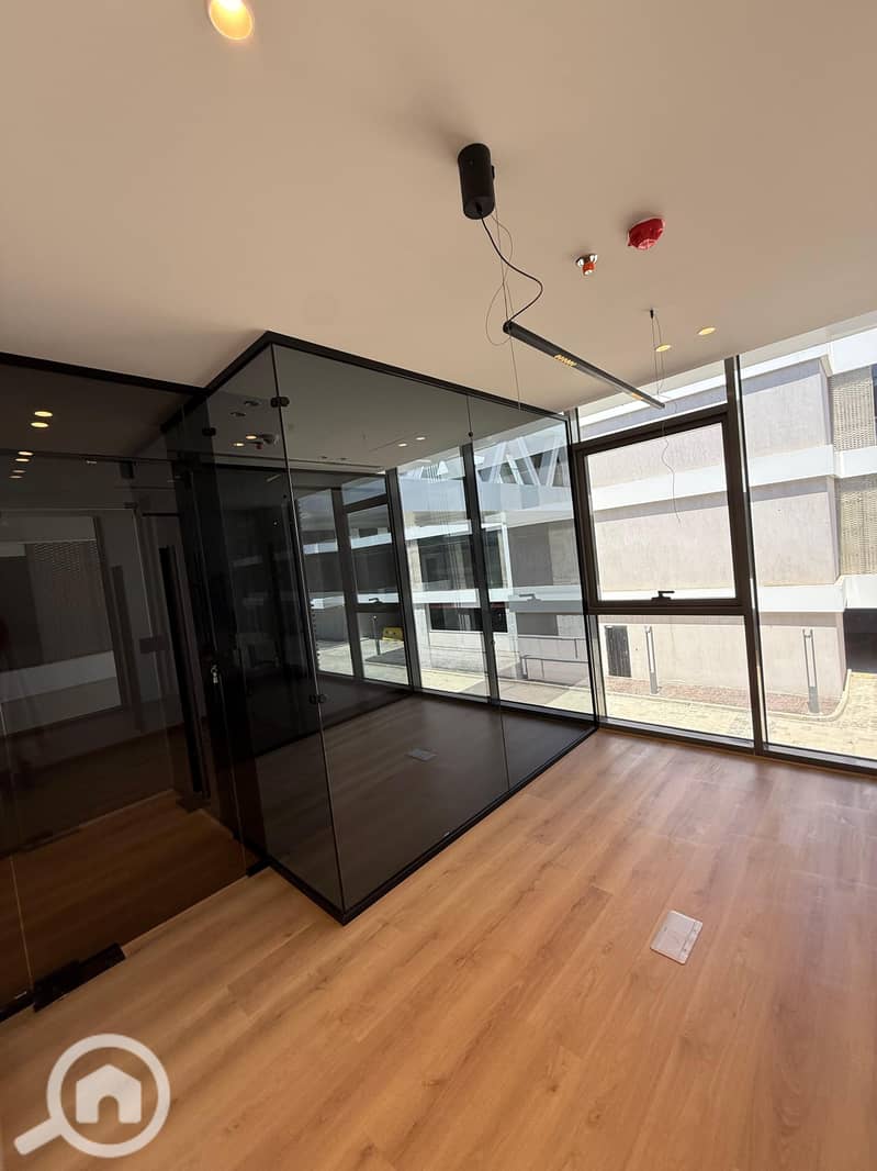 Office space for rent in golf Central palm Hills first use – pohled 2