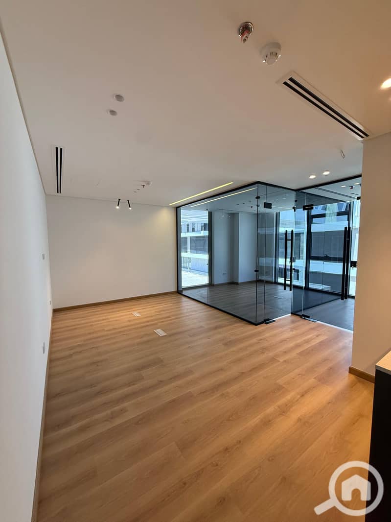 Office space for rent in golf Central palm Hills first use – pohled 3