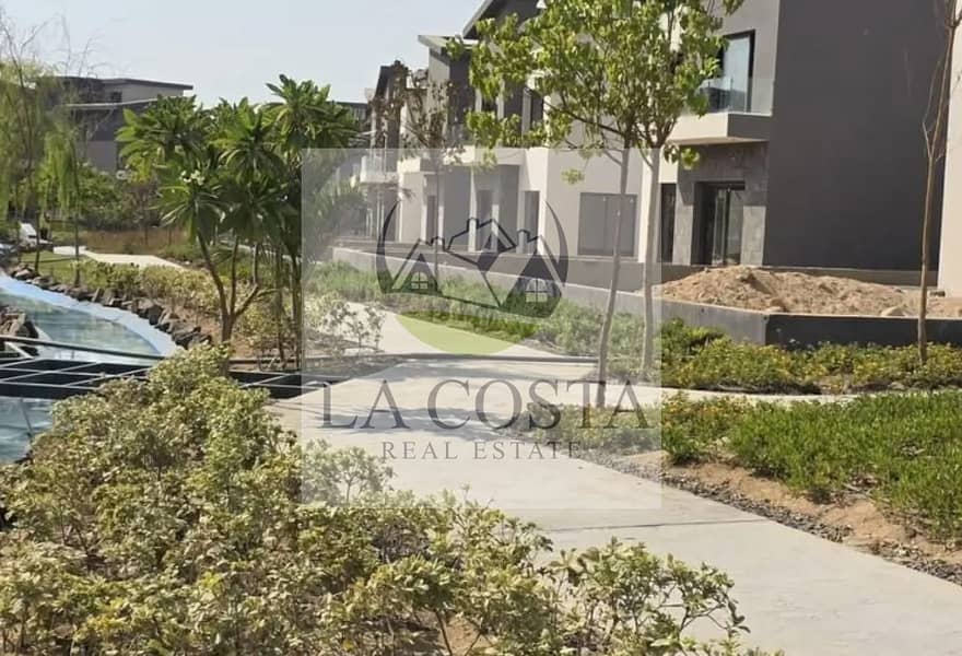 Direct Lake View Ground Duplex for Sale – Creek Town New Cairo | Ready to Move | Down Payment & Installments - Aanzicht 2