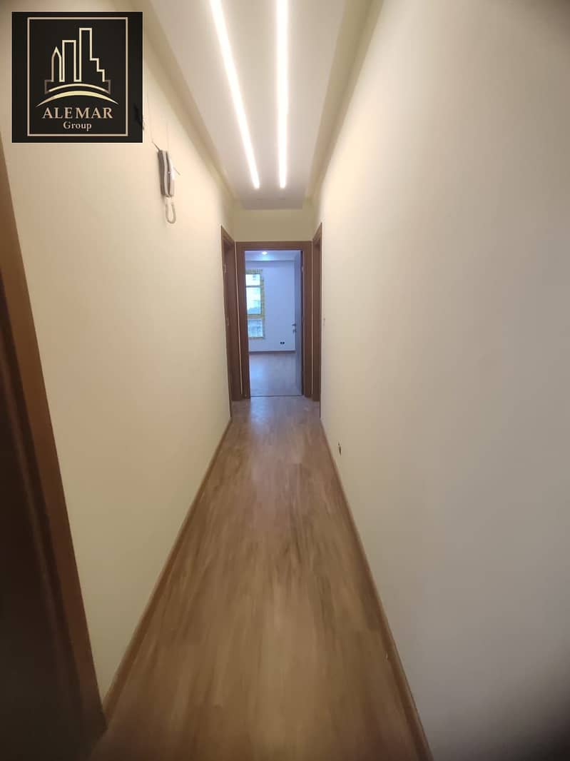 2 1000947357. jpg