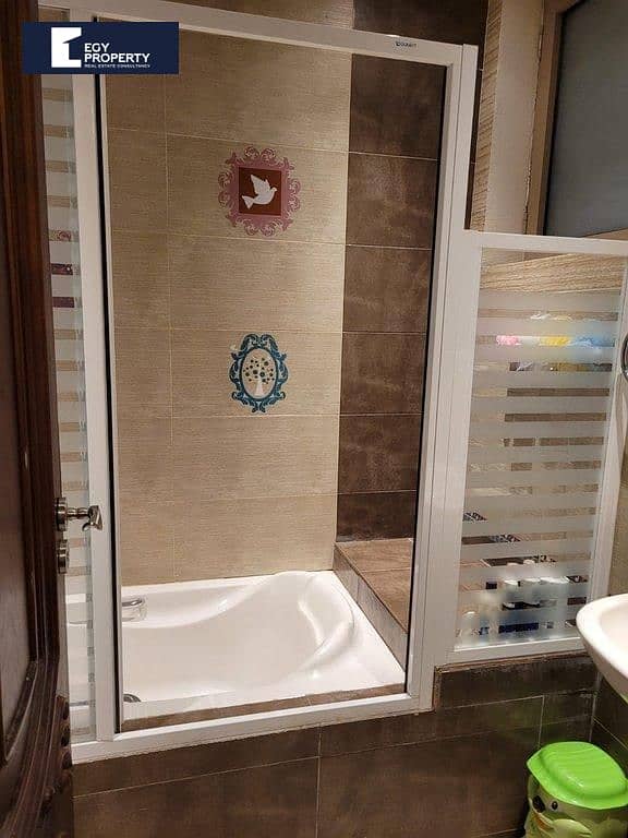 With a Prime View Fully Finished Luxury Villa For Sale in in Sodic Allegria - Sheikh Zayed - Widok 5